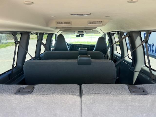 2020 Chevrolet Express Passenger LT - Photo 18