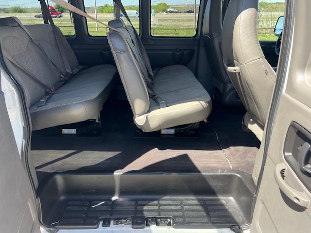 2020 Chevrolet Express Passenger LT - Photo 20
