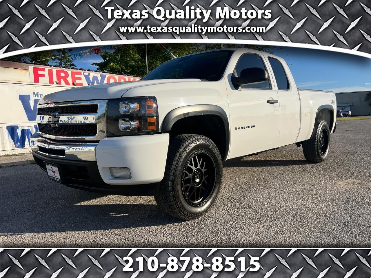 2011 Chevrolet Silverado 1500 LT 4WD Ext Cab Z71 5.3L Automatic