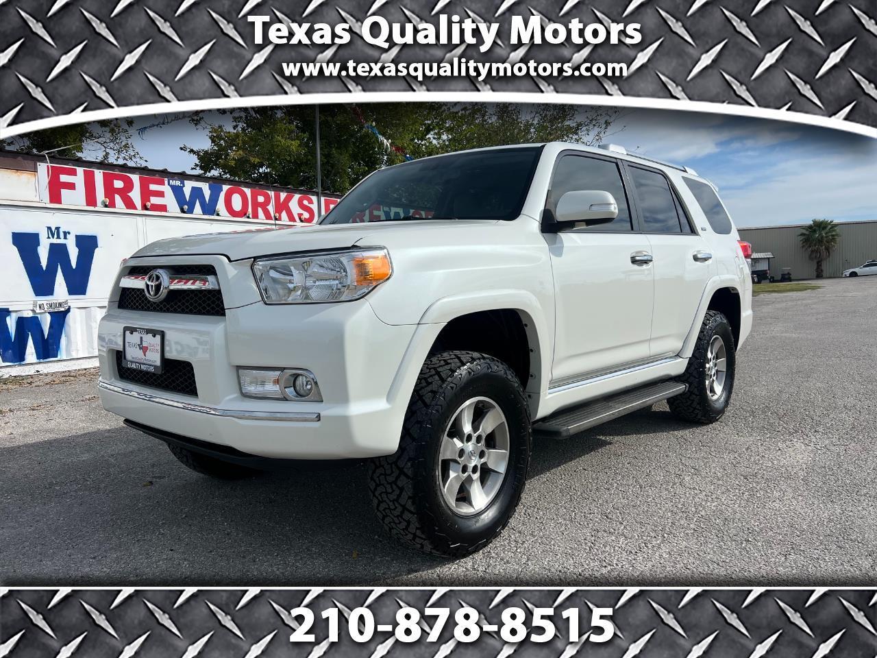 2011 Toyota 4Runner 4WD V6 LTD w/ 3rd Row & 3" Lift and 33" A/T Tires