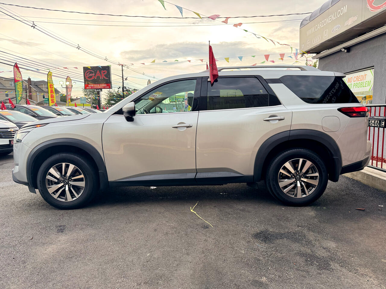 Nissan Pathfinder SL 4WD 2022