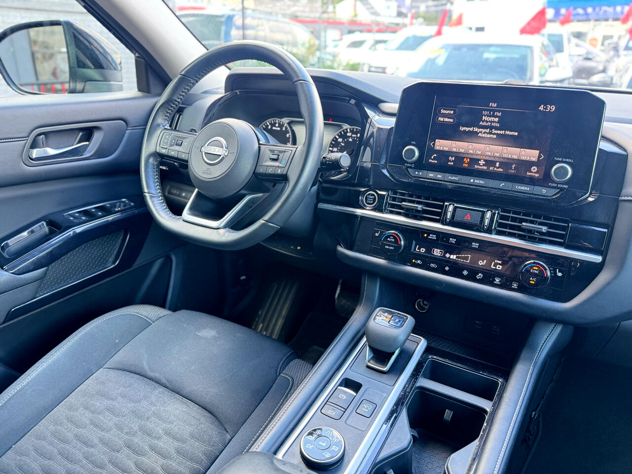 Nissan Pathfinder SV 4WD 2022