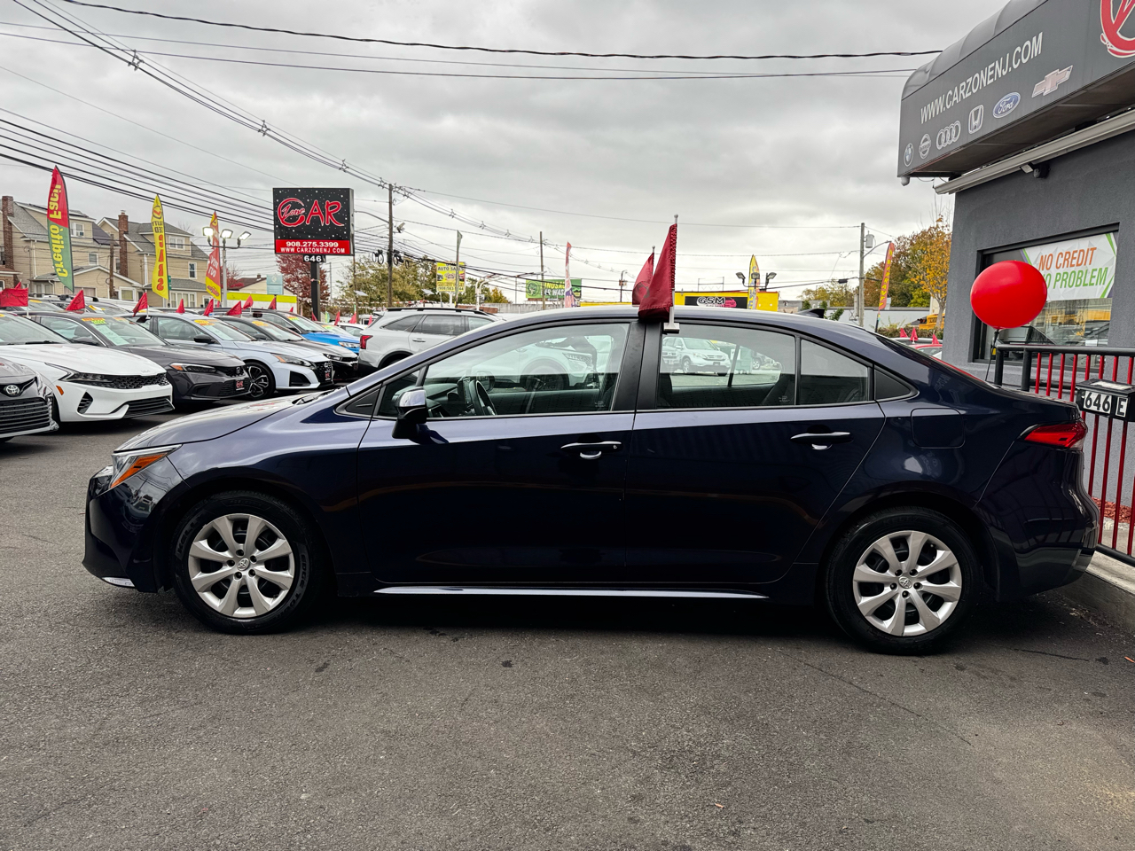 Toyota Corolla LE 2022