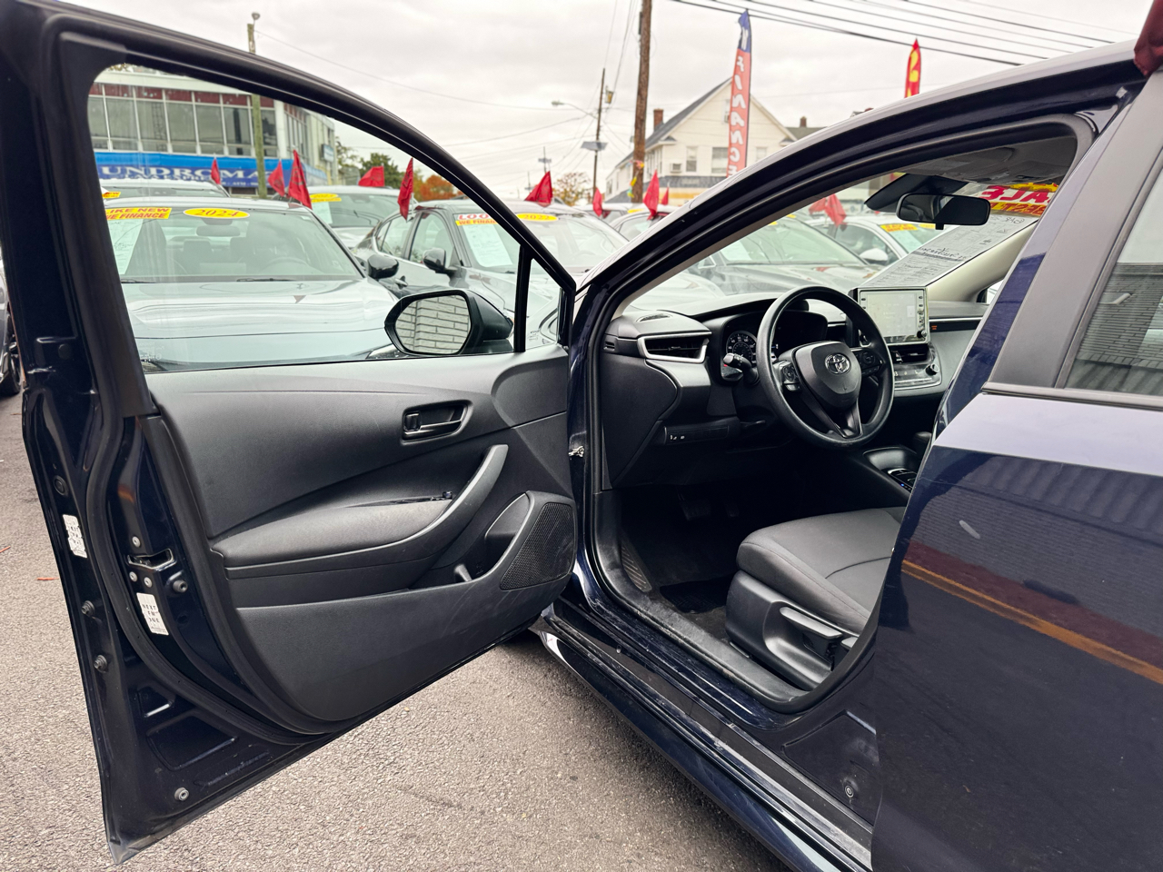 Toyota Corolla LE 2022