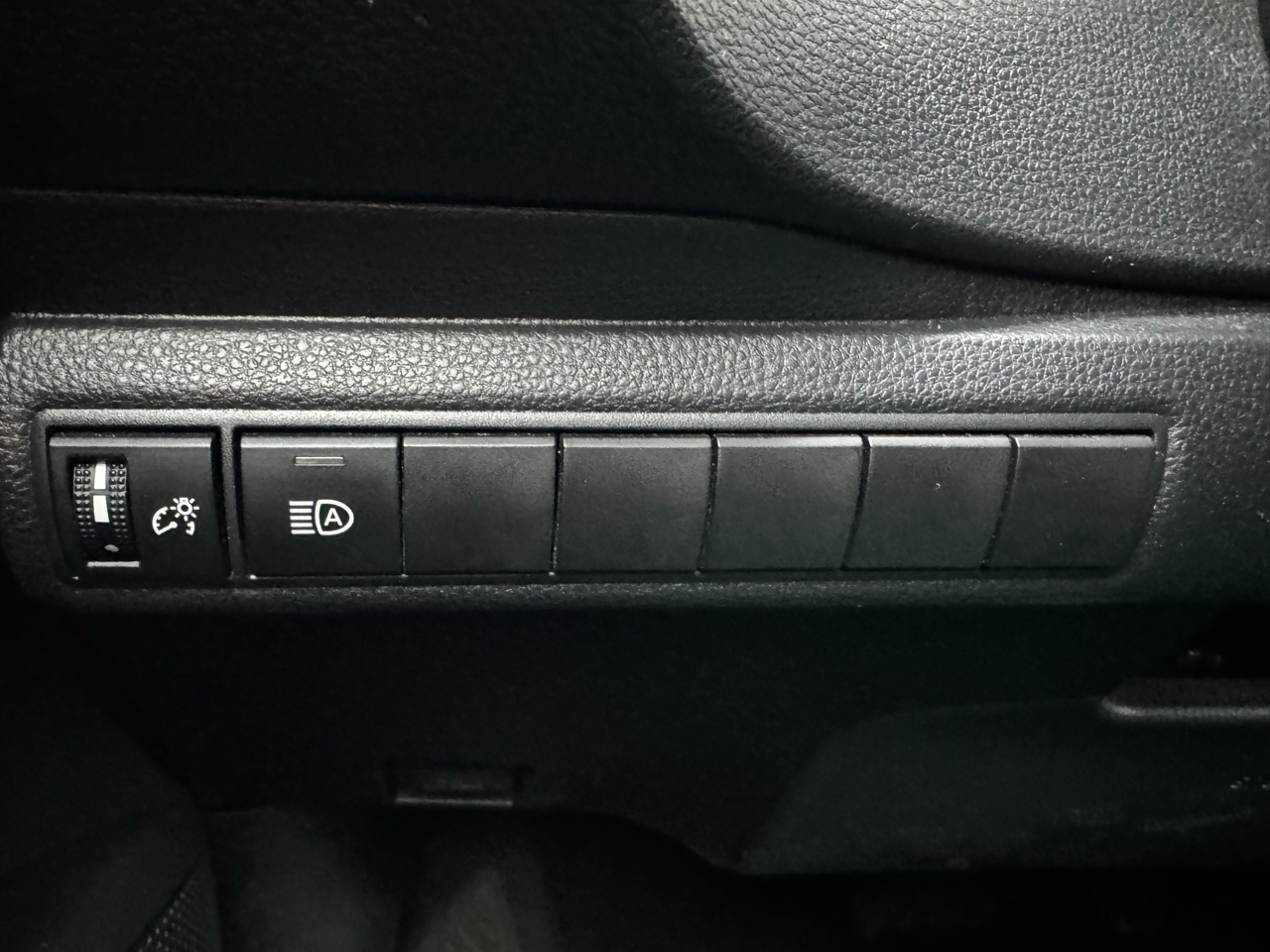 Toyota Corolla LE 2022