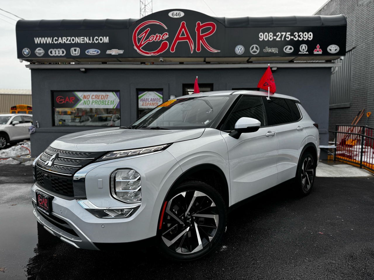 2024 Mitsubishi Outlander SE