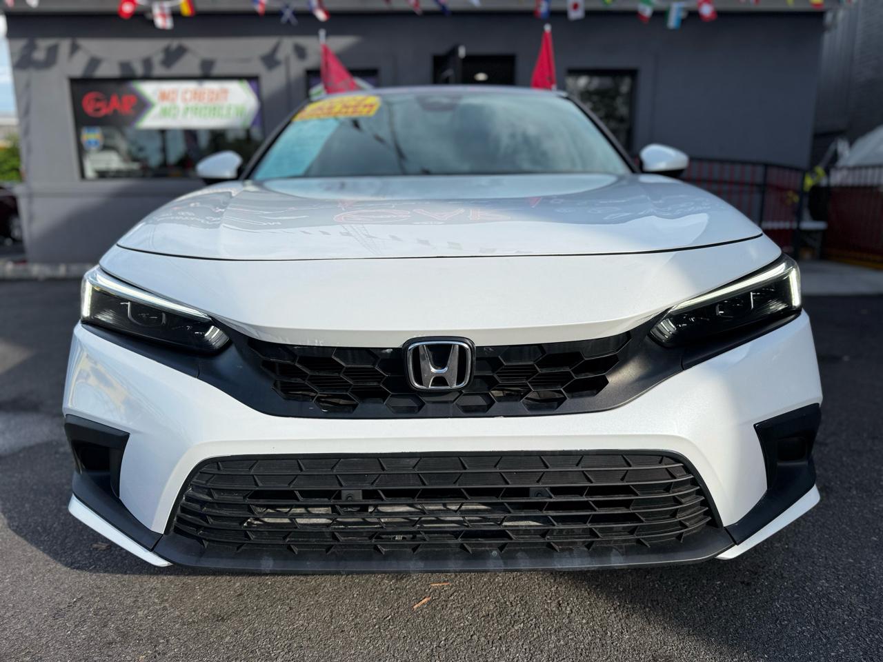 Honda Civic LX Hatchback 2024