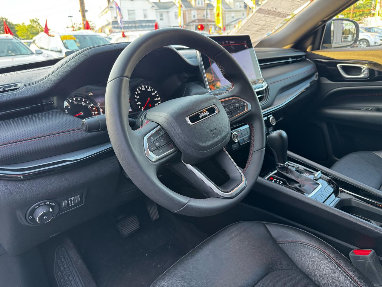 2025 Jeep Compass Trailhawk - Photo 18