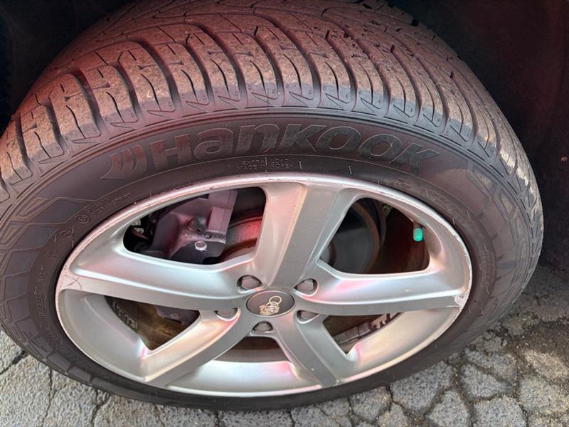 Audi Q7  2012 Audi Q7  2012