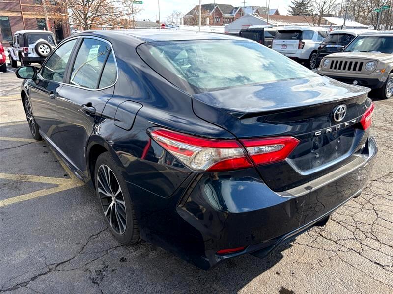 Toyota Camry  2018