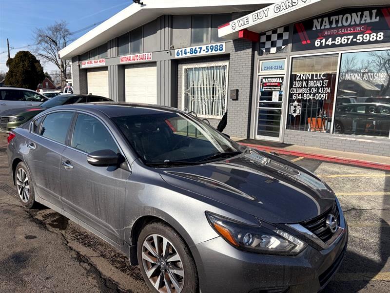 2016 Nissan Altima SL's photo