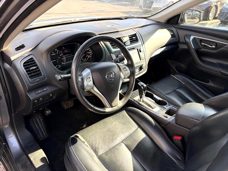 Nissan Altima  2016