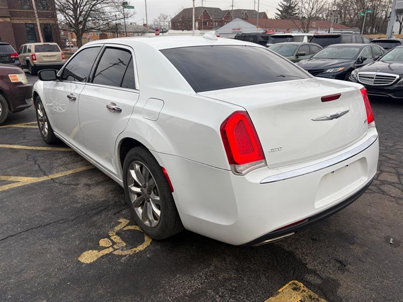 Chrysler 300  2020