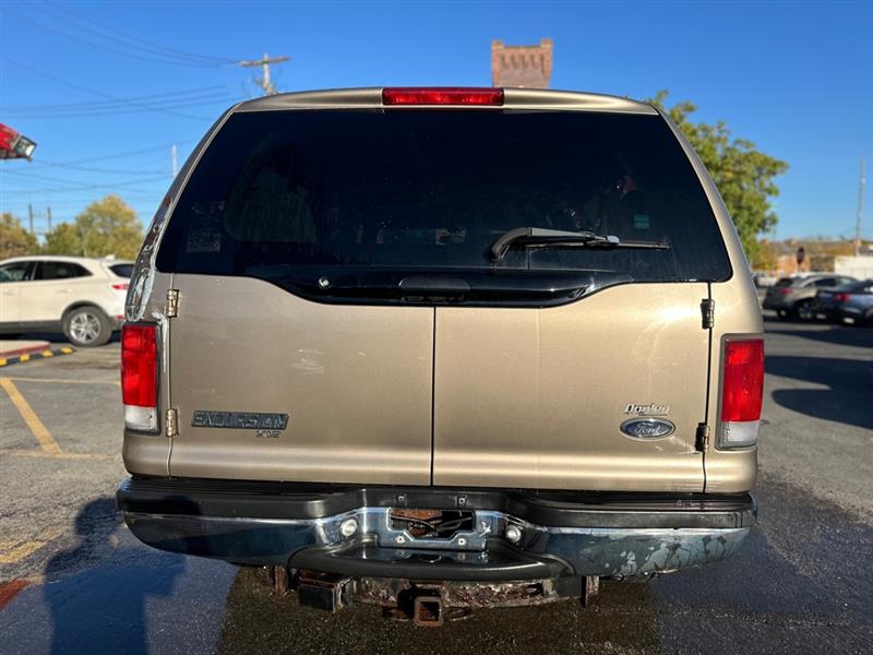 Ford Excursion  2000