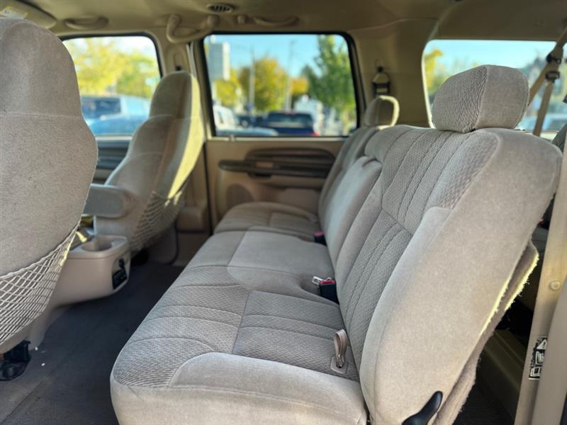 Ford Excursion  2000