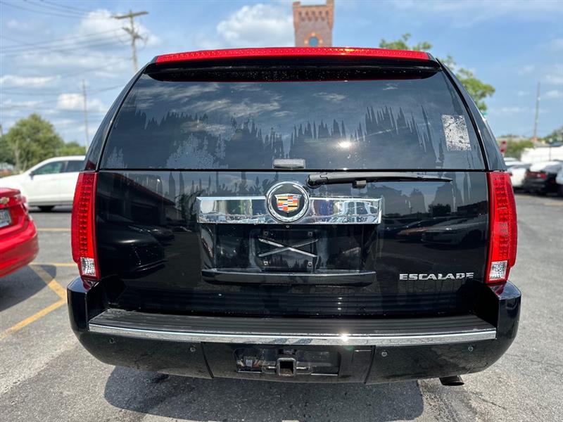 Cadillac Escalade  2013