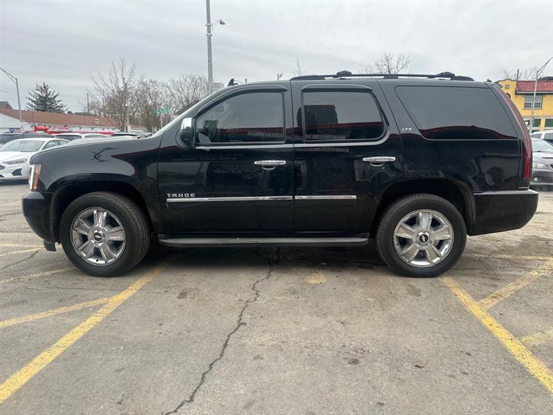Chevrolet Tahoe  2010