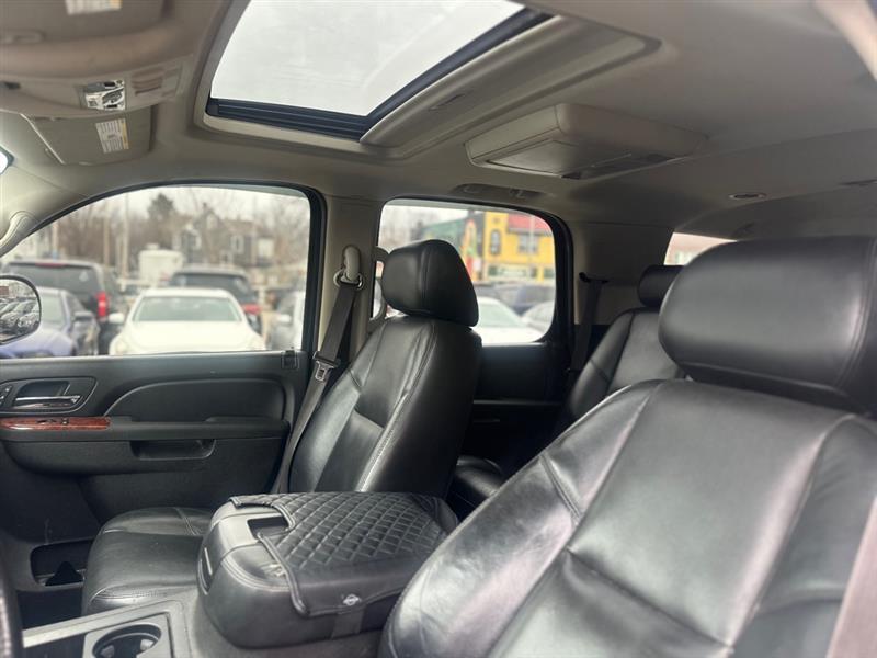 Chevrolet Tahoe  2010