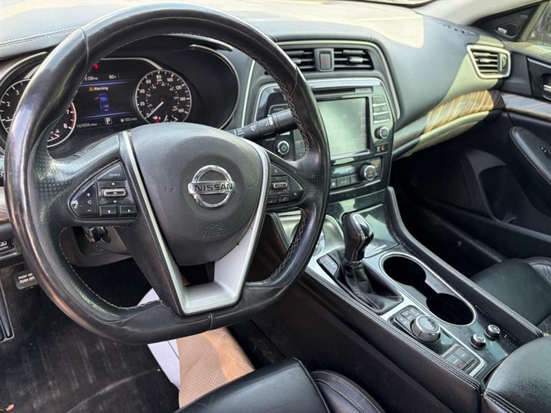 Nissan Maxima  2017