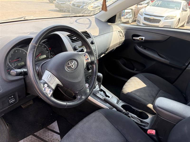 Toyota Corolla  2009