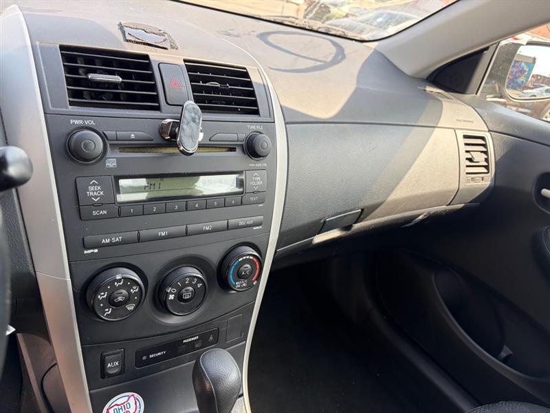 Toyota Corolla  2009