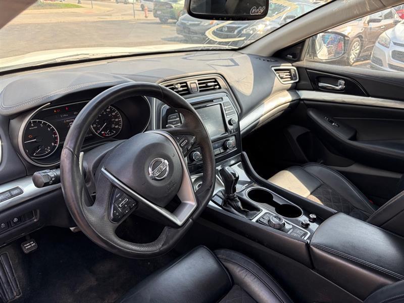 Nissan Maxima  2017