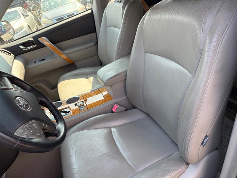 Toyota Highlander Hybrid  2009