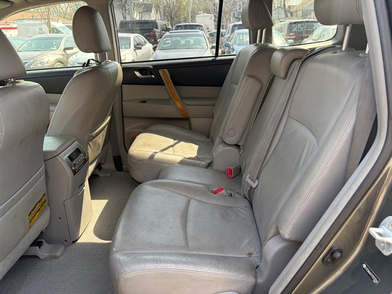 Toyota Highlander Hybrid  2009
