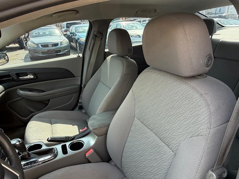 Chevrolet Malibu  2014