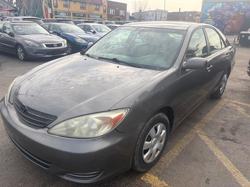 Toyota Camry  2004
