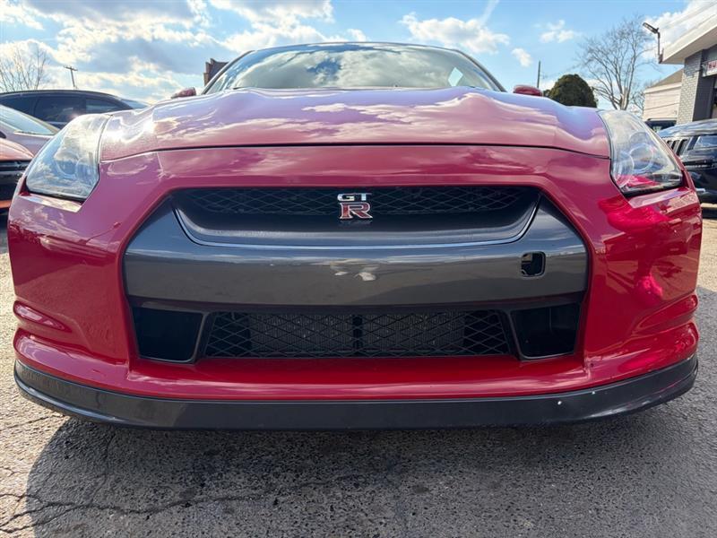 Nissan GT-R  2010