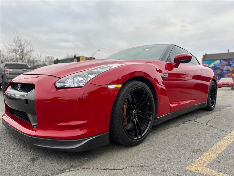 Nissan GT-R  2010