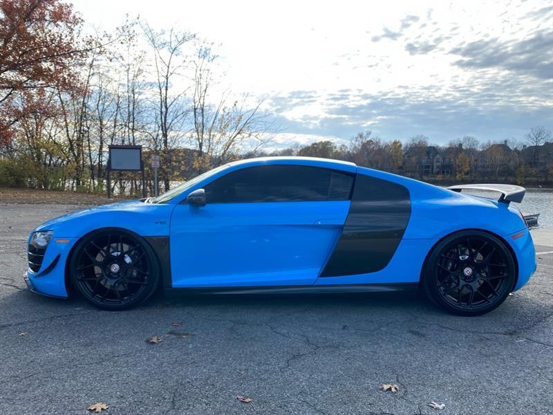 Audi R8  2012