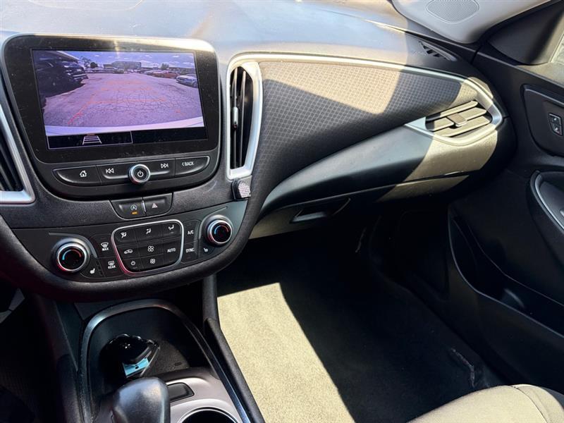 Chevrolet Malibu  2022