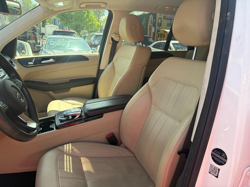 Mercedes-Benz GLE-Class  2016