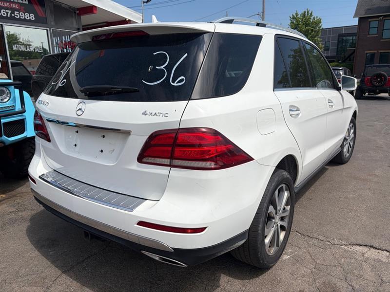 Mercedes-Benz GLE-Class  2016
