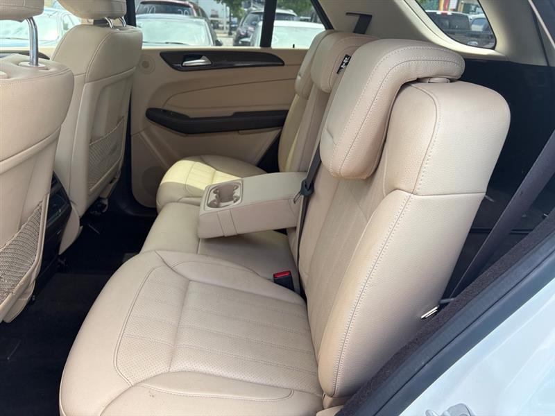 Mercedes-Benz GLE-Class  2016