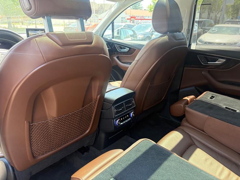 Audi Q7  2017