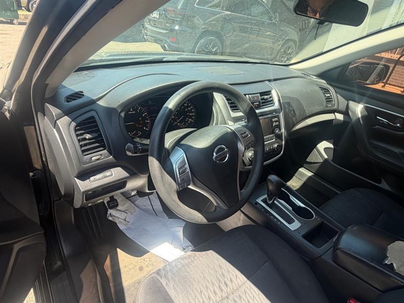 Nissan Altima  2017