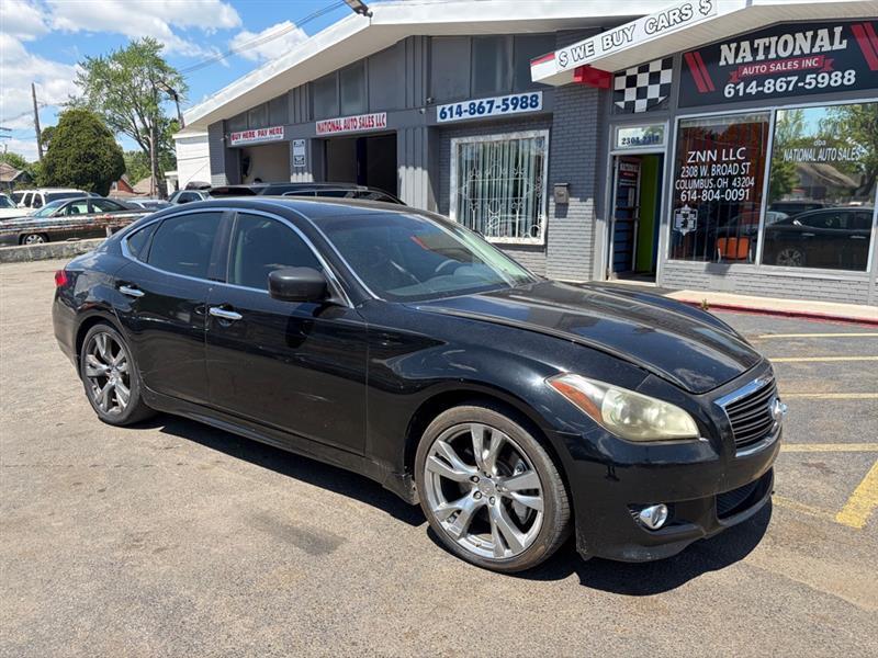 2011 INFINITI M 37's photo