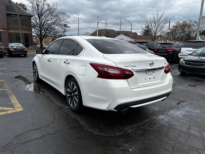 Nissan Altima  2018