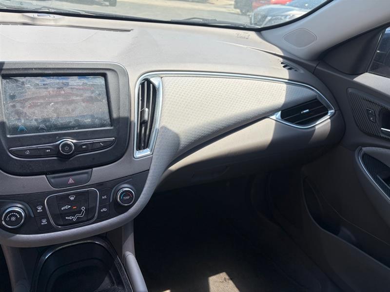 Chevrolet Malibu  2016