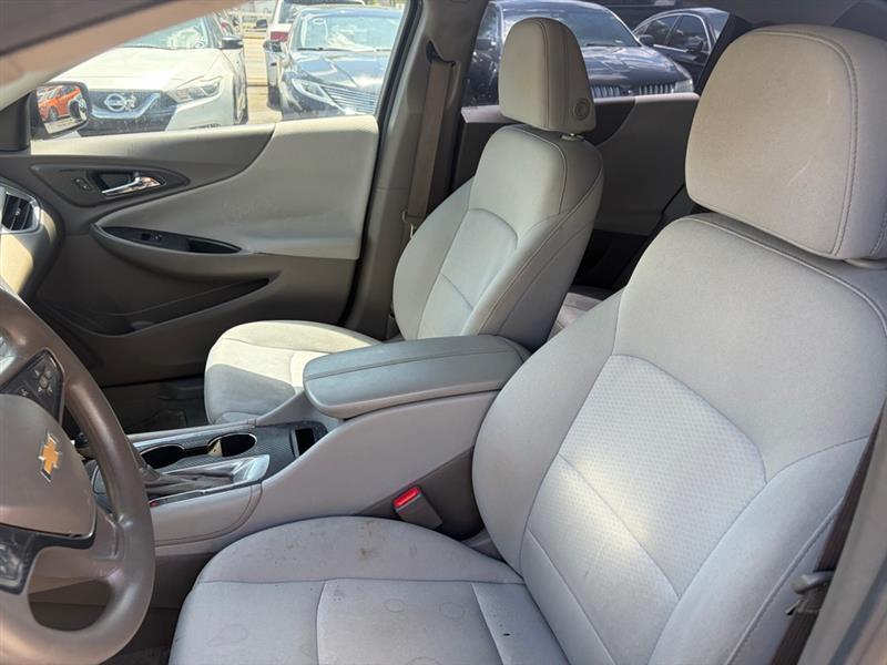 Chevrolet Malibu  2016