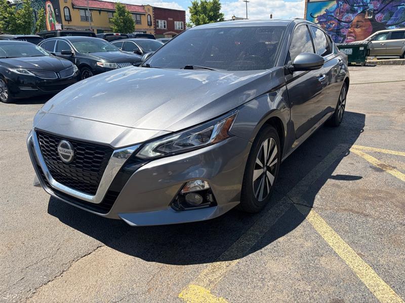 Nissan Altima  2019