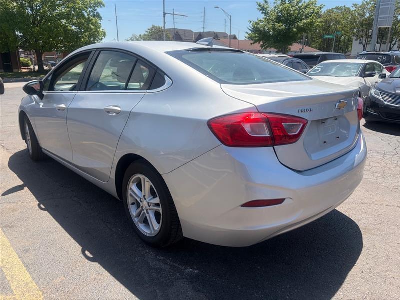 Chevrolet Cruze  2018