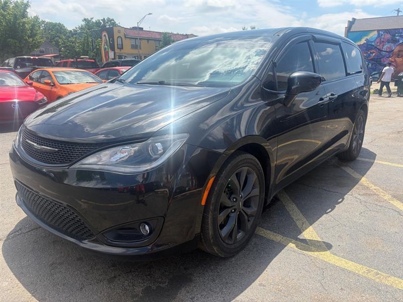 Chrysler Pacifica  2018