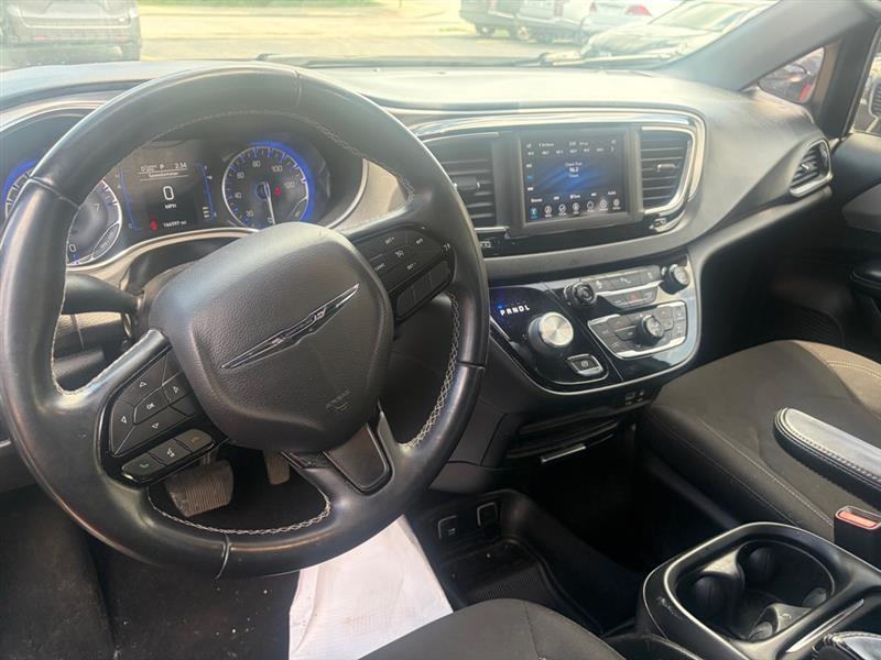 Chrysler Pacifica  2018