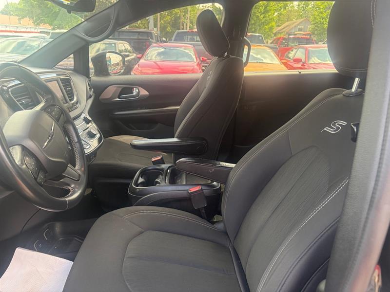 Chrysler Pacifica  2018