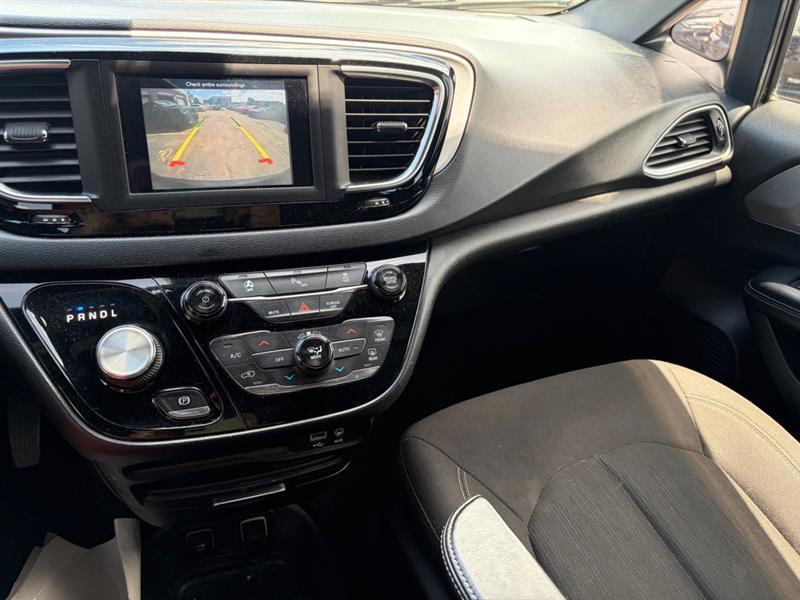 Chrysler Pacifica  2018