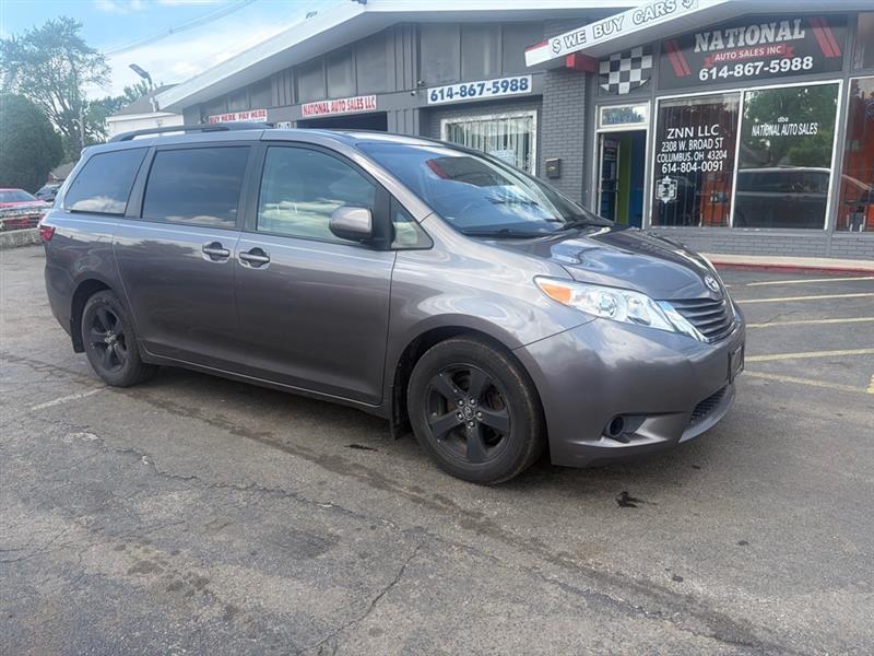 2015 Toyota Sienna LE